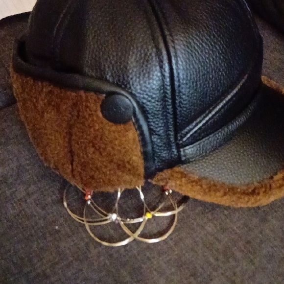 #19 Black and Brown Leather Trapper Hat - Picture 6 of 7